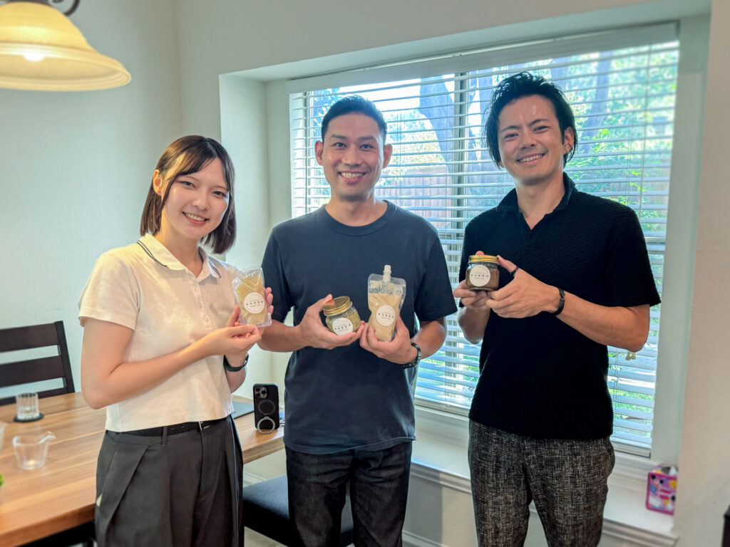 (左から)株式会社マスドライバー 西城 玲菜、HAKKO CRAFT CO.平野 拓也さん、株式会社マスドライバー 代表 牧野徹郎